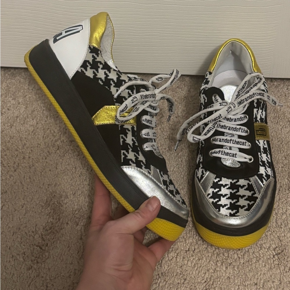 VADDIA | Women's Sneakers Black White Yellow Houndstooth Sz‎ 39/8.5